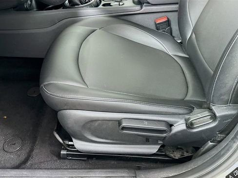 Used 2017 MINI Cooper Clubman ALL4 image 15