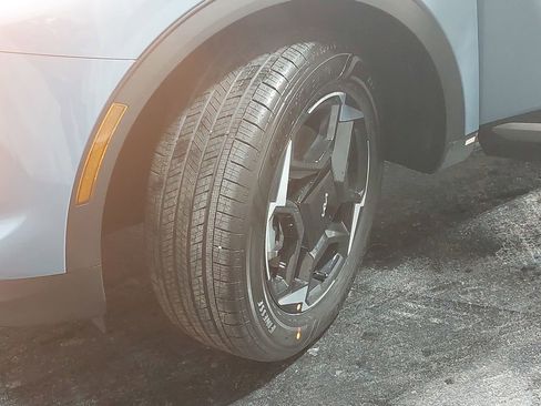 New 2026 Kia Sportage EX image 50