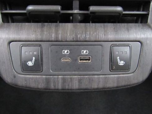 Used 2023 Nissan Ariya FWD image 27