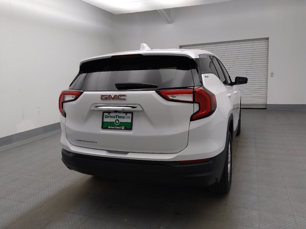 Used 2024 GMC Terrain SLE FWD image 7