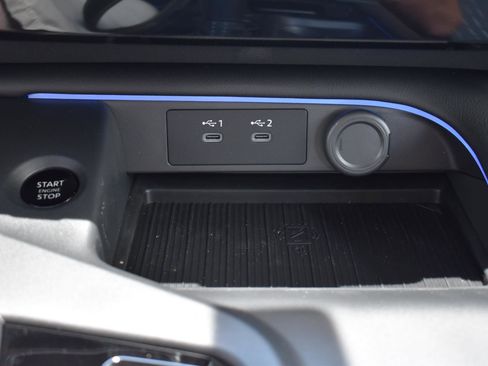 Used 2026 Nissan Sentra SV w/ SV Convenience Package FWD image 39