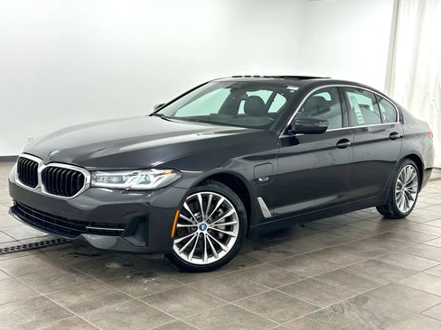 Used 2023 BMW 530e xDrive w/ Executive Package AWD/4WD image 1