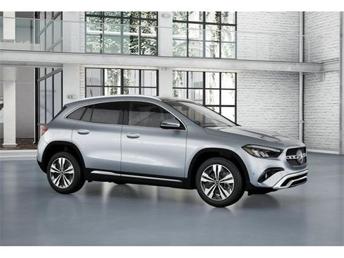 New 2026 Mercedes-Benz GLA 250 4MATIC image 13