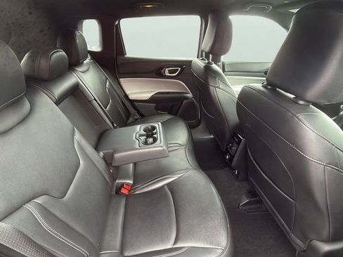 Used 2025 Jeep Compass Limited AWD/4WD image 15