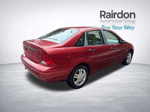 Used 2003 Ford Focus SE FWD image 8