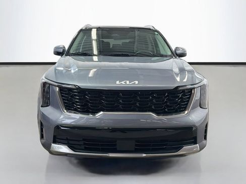 Used 2024 Kia Sorento S w/ Panoramic Sunroof Package FWD image 2