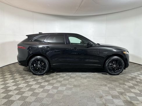 New 2026 Jaguar F-PACE R-Dynamic S image 4