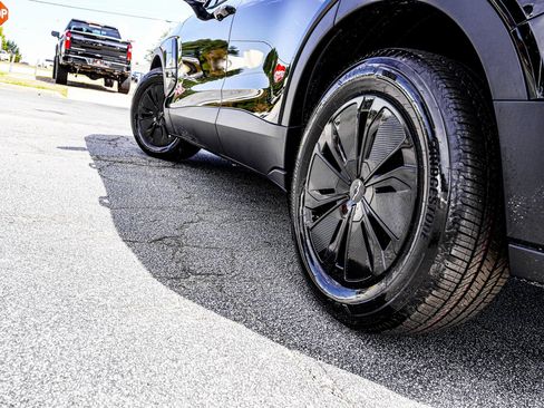 New 2026 Chevrolet Blazer EV LT image 10