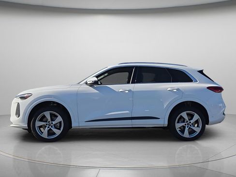 New 2026 Audi Q5 Premium Plus AWD/4WD image 2