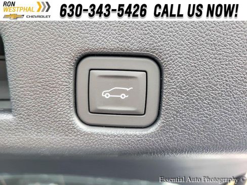 New 2026 Chevrolet Traverse Z71 w/ Driver Confidence Package image 19