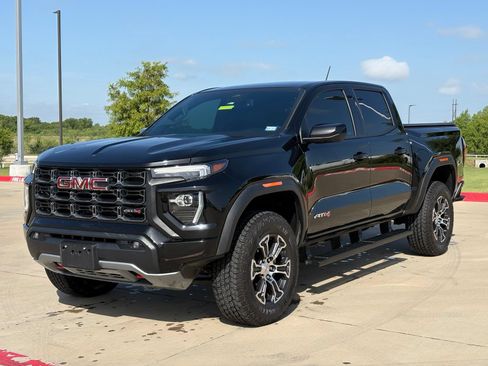 Certified 2023 GMC Canyon AT4 AWD/4WD image 3