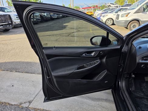 Used 2016 Chevrolet Cruze LT w/ Sun And Sound Package FWD image 10