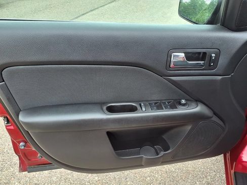 Used 2012 Ford Fusion SE FWD image 11