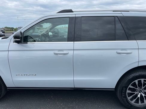 Used 2025 Ford Expedition Platinum AWD/4WD image 47