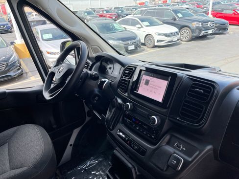 Used 2023 RAM ProMaster 2500 FWD image 17