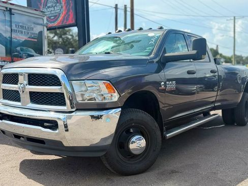 Used 2018 RAM 3500 Tradesman w/ Chrome Appearance Group AWD/4WD image 2