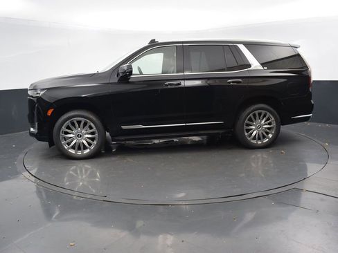 Used 2021 Cadillac Escalade Premium Luxury image 2