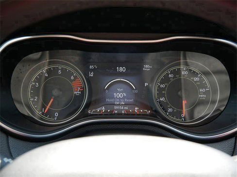 Used 2023 Jeep Cherokee Altitude Lux image 19