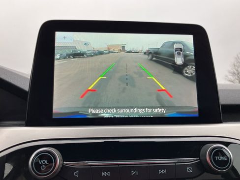 Used 2020 Ford Escape SEL image 19