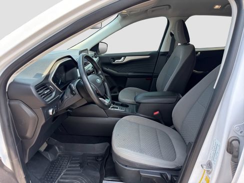 Used 2021 Ford Escape SE w/ SE Sport Appearance Package AWD/4WD image 9