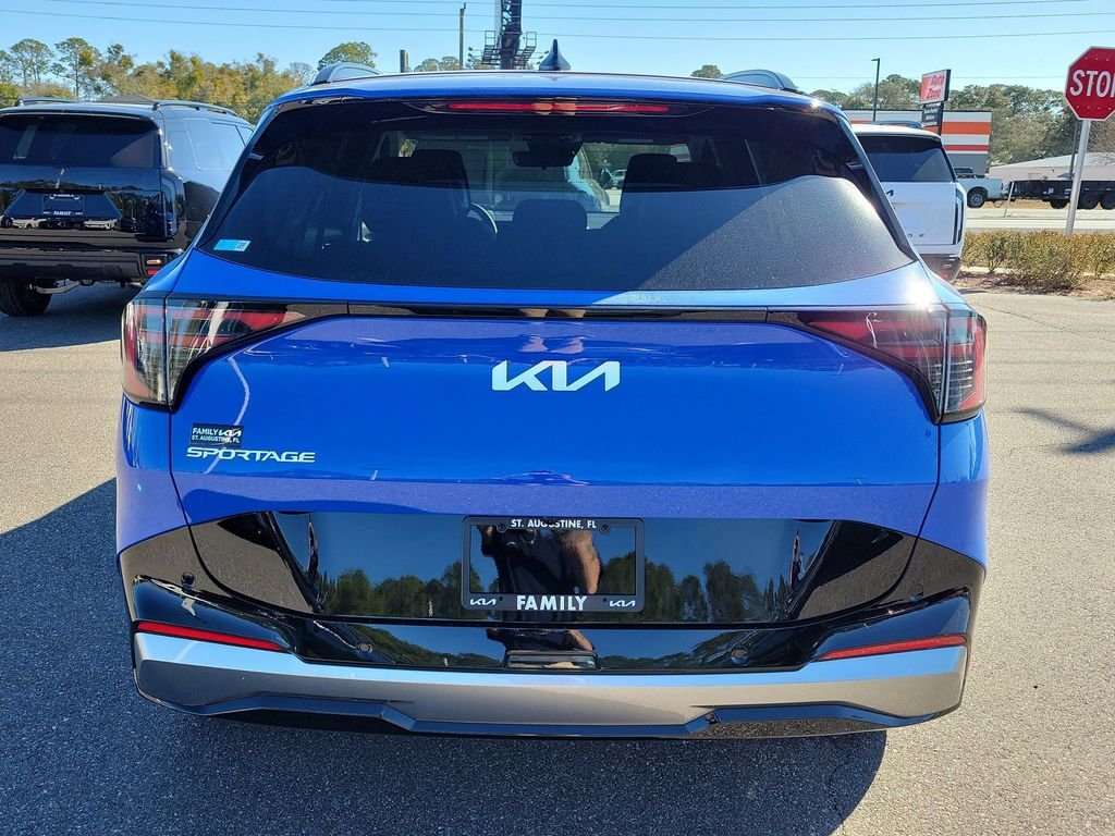 New 2026 Kia Sportage SX FWD image 5