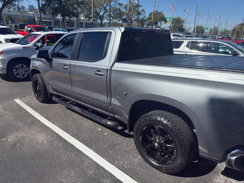 Used 2019 Chevrolet Silverado 1500 LT w/ All-Star Edition image 12