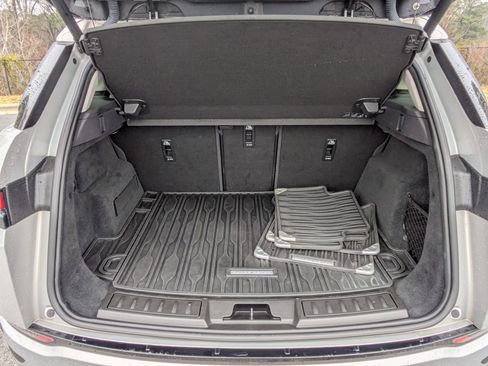 Used 2020 Land Rover Range Rover Evoque SE image 27