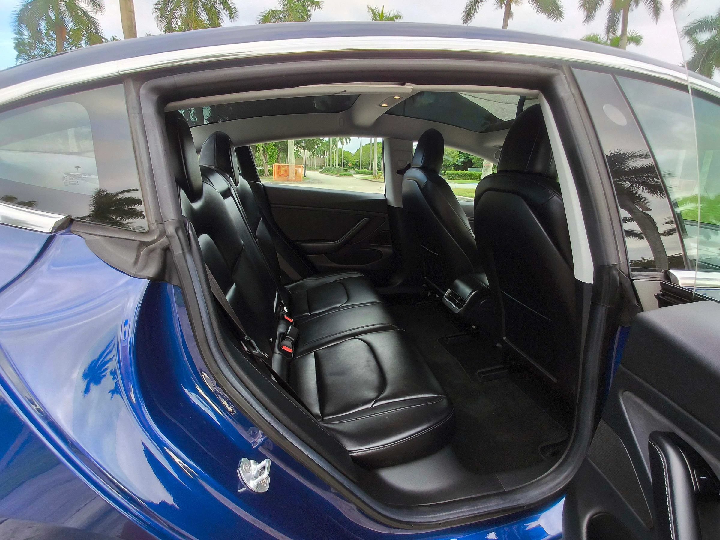 Used 2018 Tesla Model 3 Long Range RWD image 34