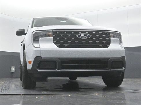 New 2025 Ford Maverick XLT image 42