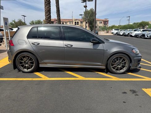 Used 2017 Volkswagen Golf R 4-Door AWD/4WD image 6