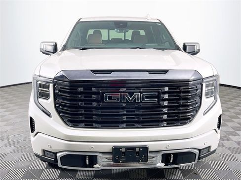 Used 2024 GMC Sierra 1500 Denali Ultimate image 3