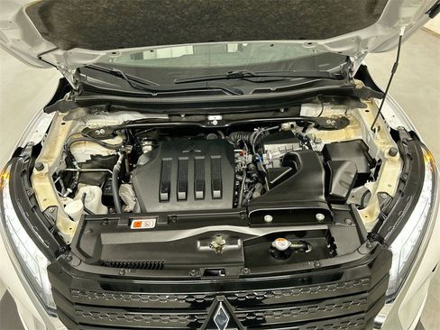 Used 2024 Mitsubishi Eclipse Cross SEL image 24