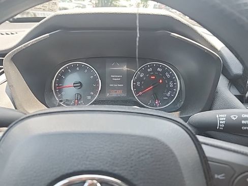 Used 2019 Toyota RAV4 LE w/ Carpet Mat Package AWD/4WD image 8