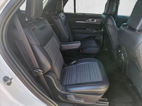 Certified 2025 Ford Explorer ST-Line w/ Premium Package RWD image 22