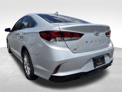Used 2019 Hyundai Sonata SE FWD image 3