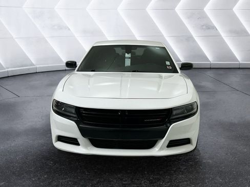 Used 2020 Dodge Charger SXT w/ Blacktop Package image 2