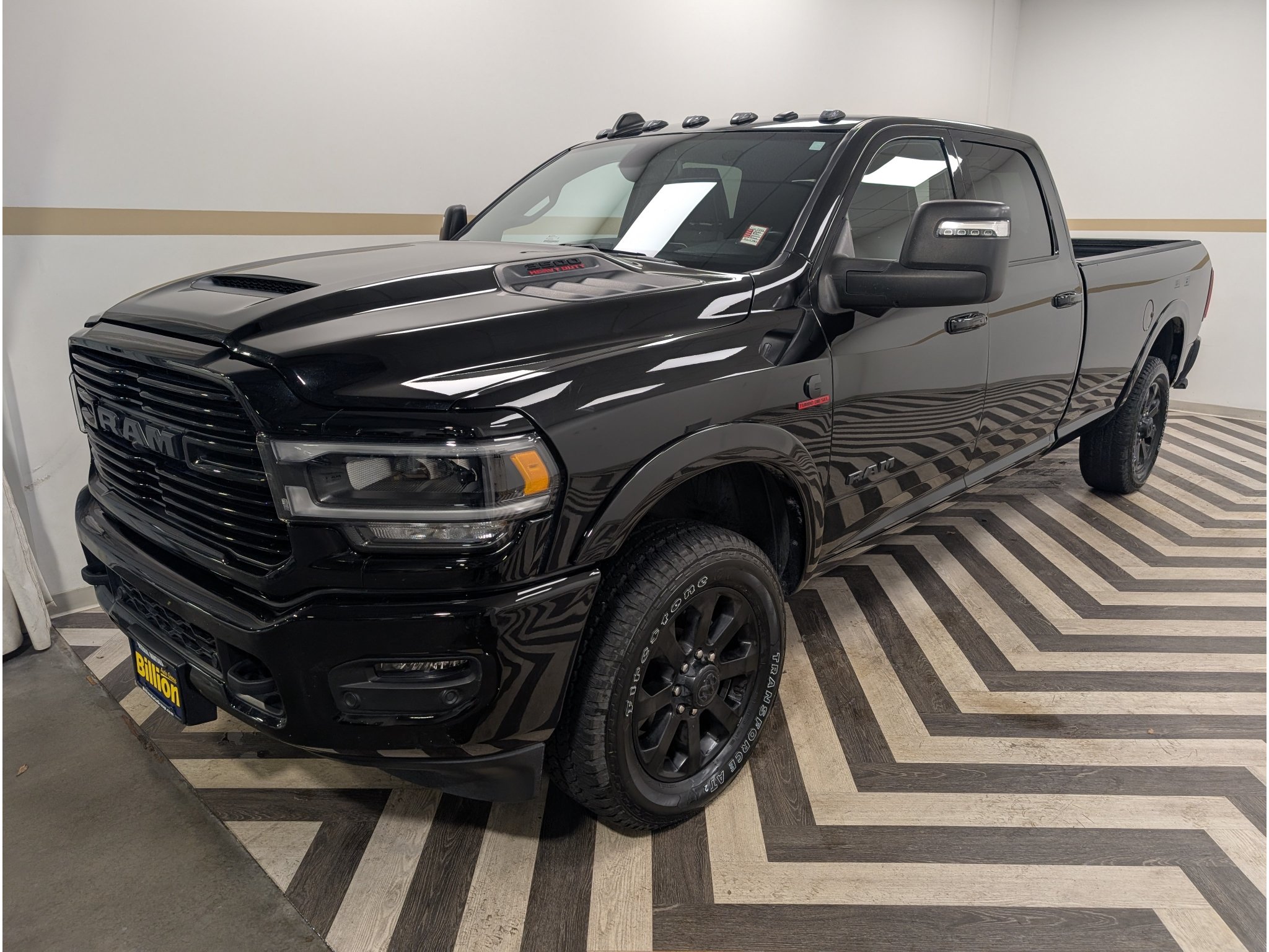 Used 2024 RAM 3500 Laramie w/ Night Edition AWD/4WD image 4