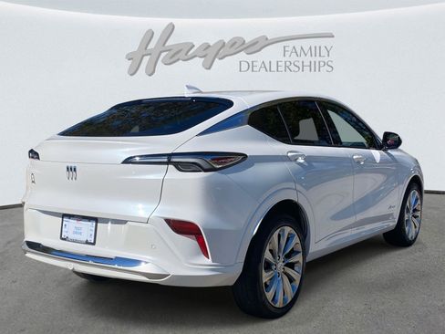 Used 2025 Buick Envista Avenir image 43