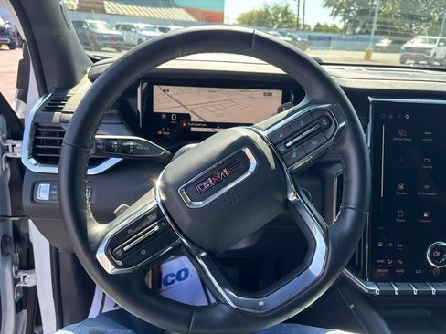 Used 2026 GMC Acadia Elevation w/ Elevation Premium Package FWD image 14