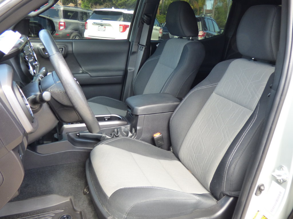 Used 2023 Toyota Tacoma TRD Off-Road AWD/4WD image 23
