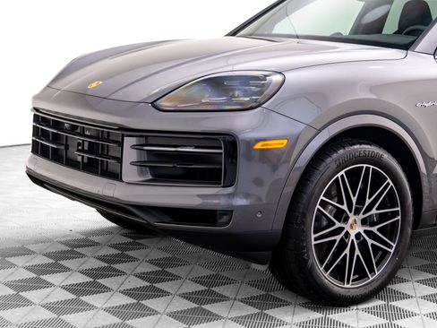 New 2026 Porsche Cayenne E-Hybrid AWD/4WD image 35