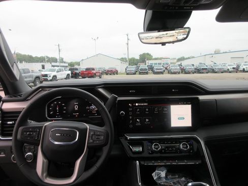 New 2026 GMC Sierra 2500 Denali w/ Denali Reserve Package image 17