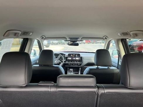 Certified 2022 Nissan Pathfinder SL AWD/4WD image 30