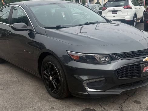 Used 2017 Chevrolet Malibu LT FWD image 7