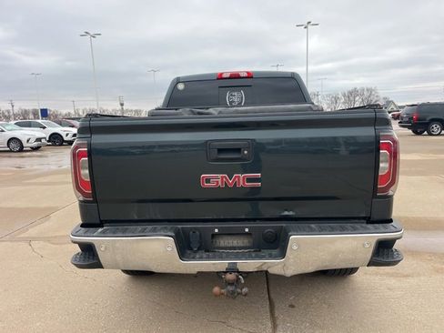 Used 2018 GMC Sierra 1500 SLT w/ SLT Premium Package image 4