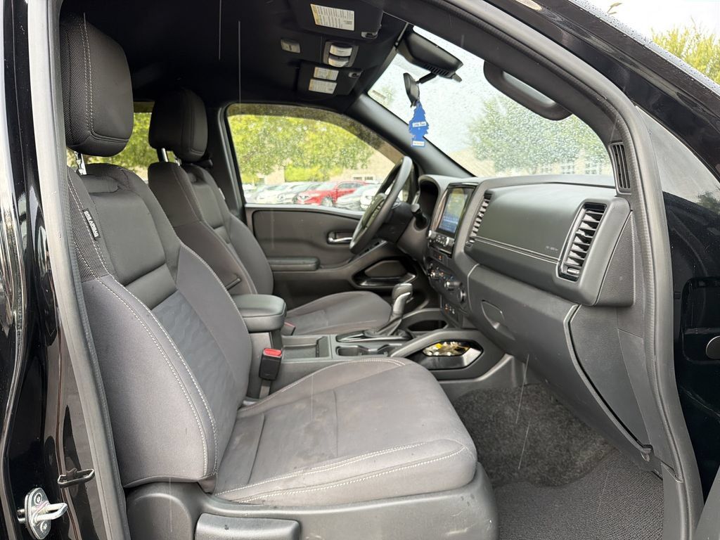 Used 2023 Nissan Frontier SV w/ Midnight Edition Package AWD/4WD image 16