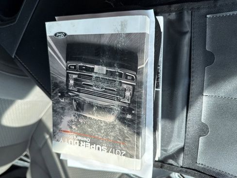 Used 2017 Ford F250 XLT w/ XLT Premium Package image 25