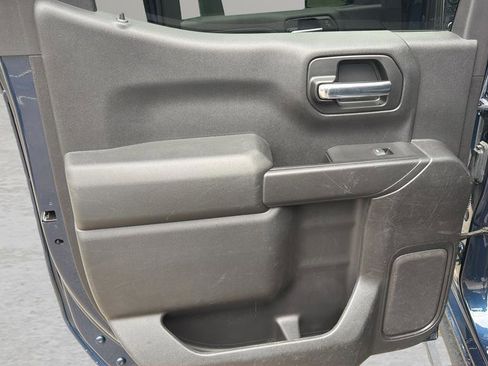 Used 2020 Chevrolet Silverado 1500 LT w/ LT Value Package image 13