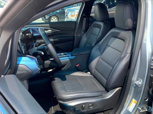 New 2026 Chevrolet Equinox EV LT AWD/4WD image 9