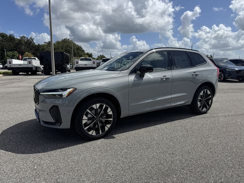 New 2026 Volvo XC60 B5 Plus w/ Protection Package Premier image 7